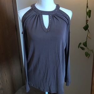 Long sleeve cold should top